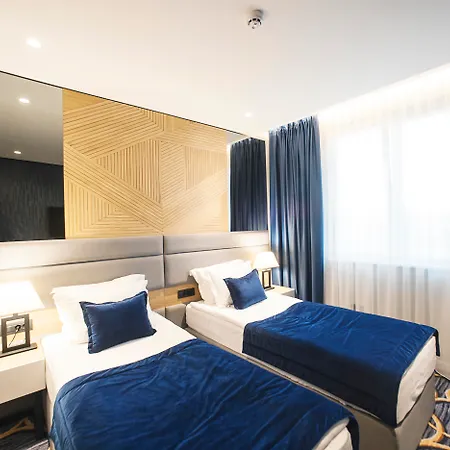 Sky Hotel 4*