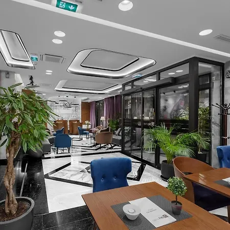 Hotel Sky