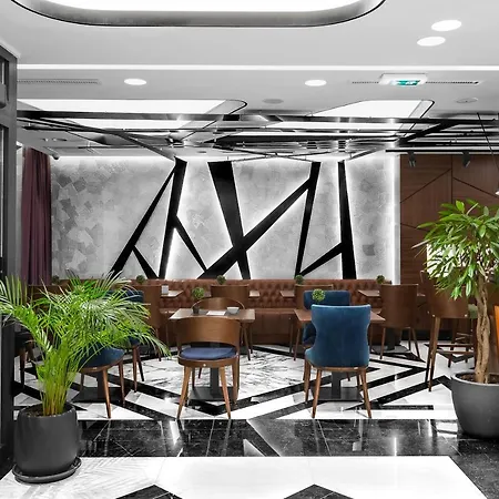 Hotel Sky 4*