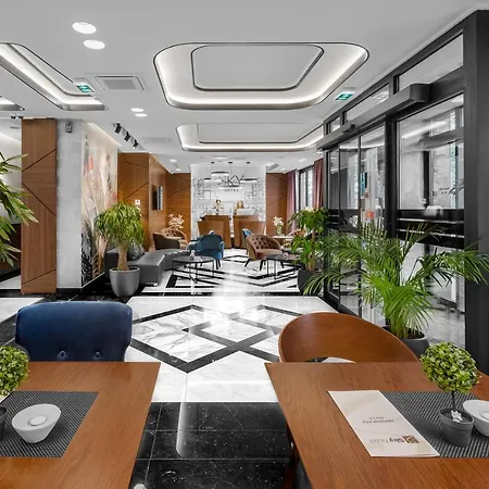 Hotel Sky