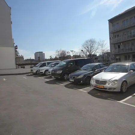 Sky Отель Белград