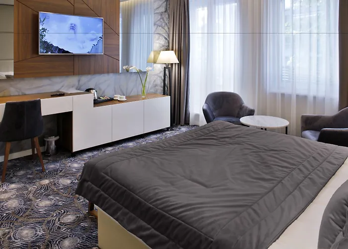 Sky 4* Белград